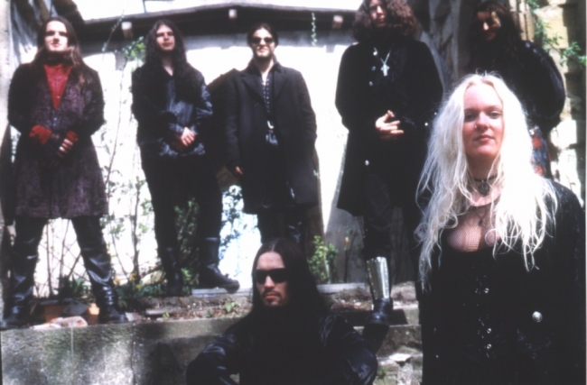 Театр трагедий. Theatre of Tragedy солистка. Лив Кристин театр трагедии. Theatre of Tragedy 1997 фото. Theatre of Tragedy – Promo 1994.